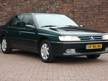 Peugeot 605